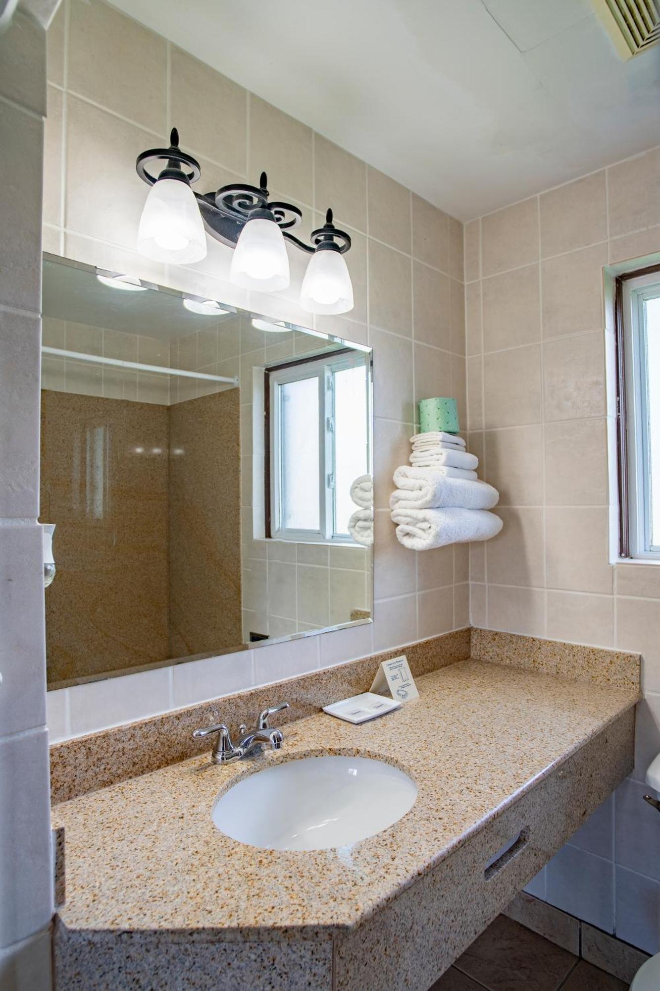 Faulds Motel Sarnia Kültér fotó